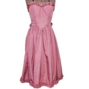 Hand made pink strapless prom dress with sweetheart neckline